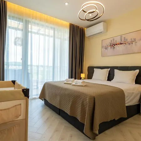 Complex Bella With Free Parking,jacuzzi,bbq Апартаменти Варна