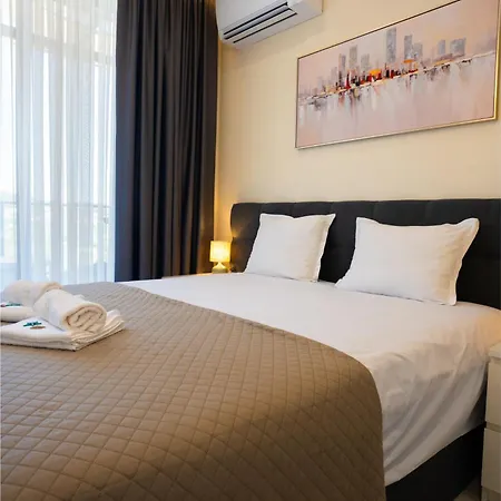 Complex Bella With Free Parking,jacuzzi,bbq Апартаменти