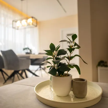 Complex Bella With Free Parking,jacuzzi,bbq Апартаменти *